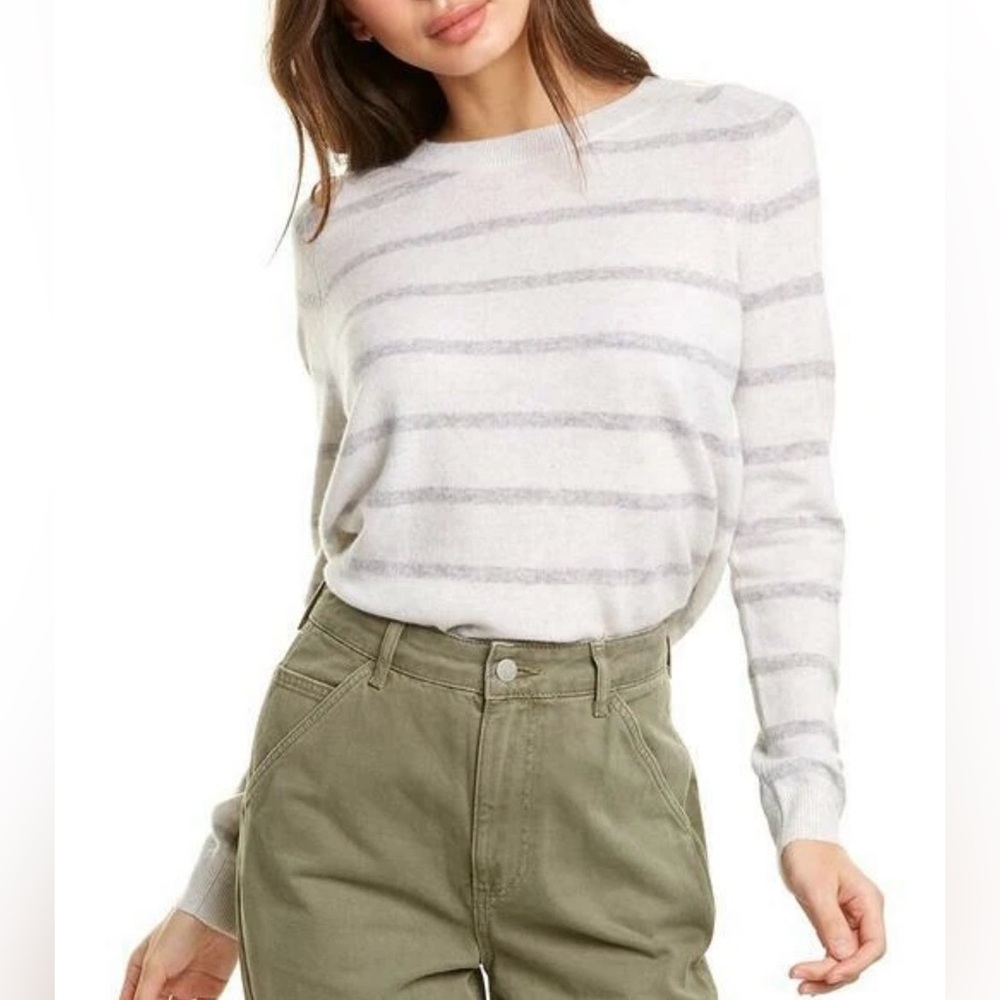 Vince Stripe Wool Cashmere Sweater Women's‎ Medium Heather White Gray Luxury